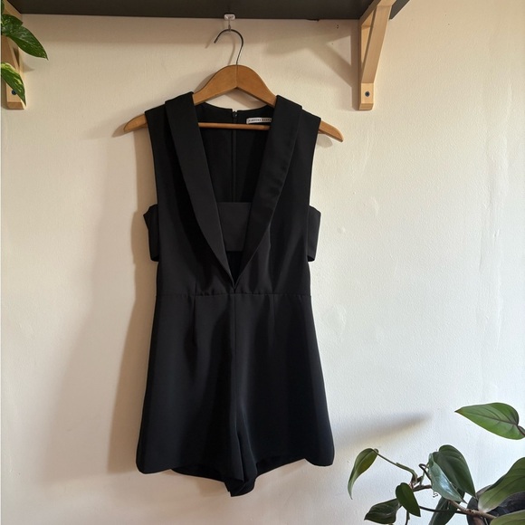 Finders Keepers Logic Playsuit - Size Small - Picture 4 of 6
